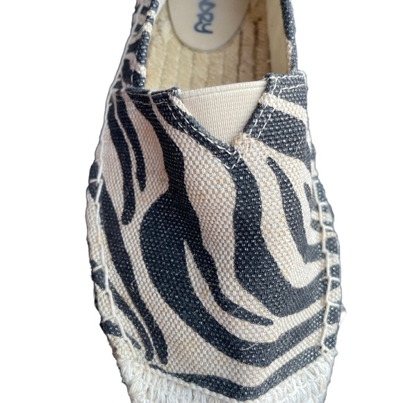 Dirty Laundry Linen Platform Espadrilles Zebra Print Black Tan Size 7 - Picture 9 of 11